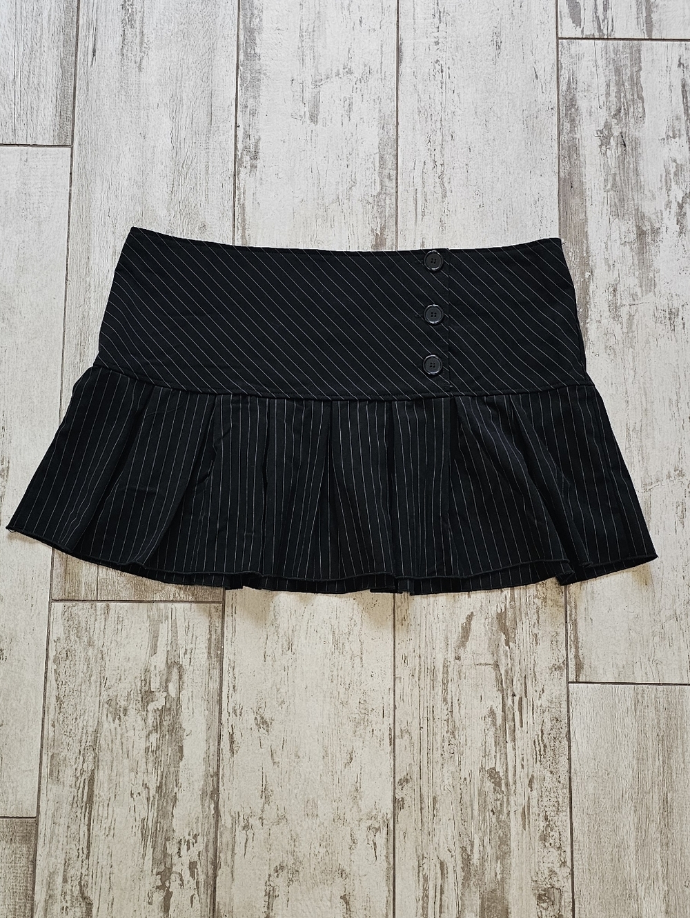 Black Pinstripe Pleated Mini Skirt - Unbranded 20W